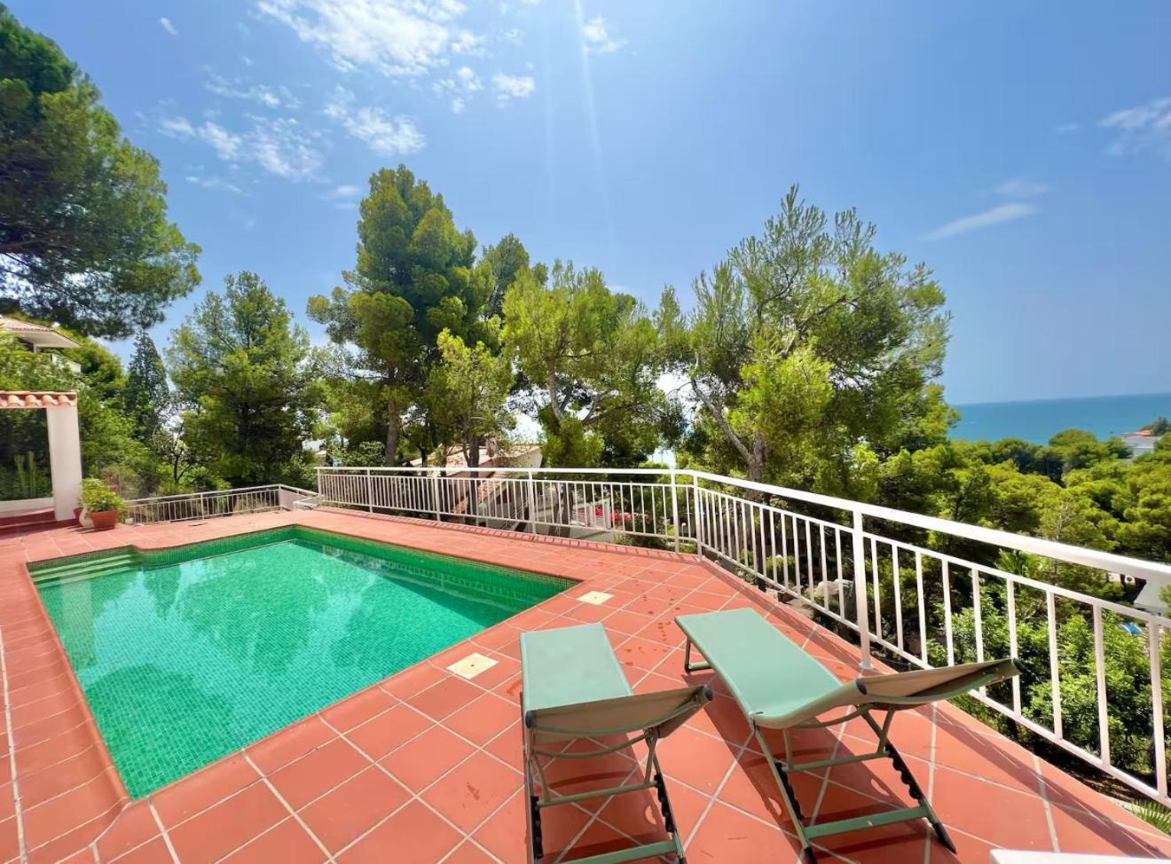 Preciosa Villa Rodeada De Pinos Con Vistas Al Mar - Servhouse Benicassim Exterior photo